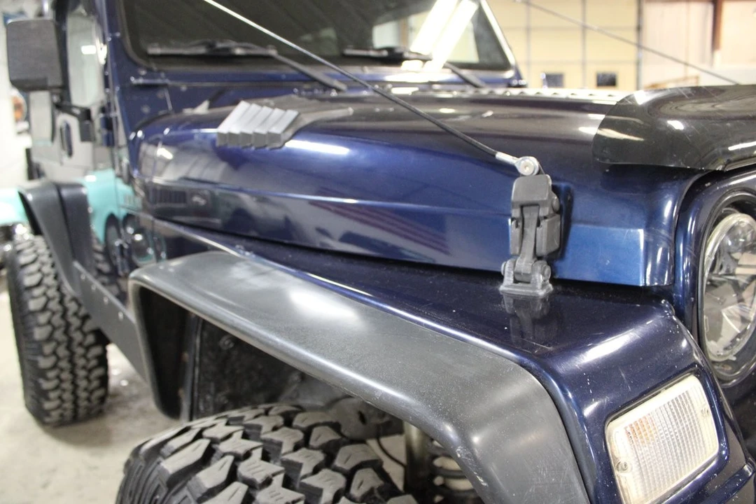 2002 Jeep TJ Wrangler - Image 15 of 21
