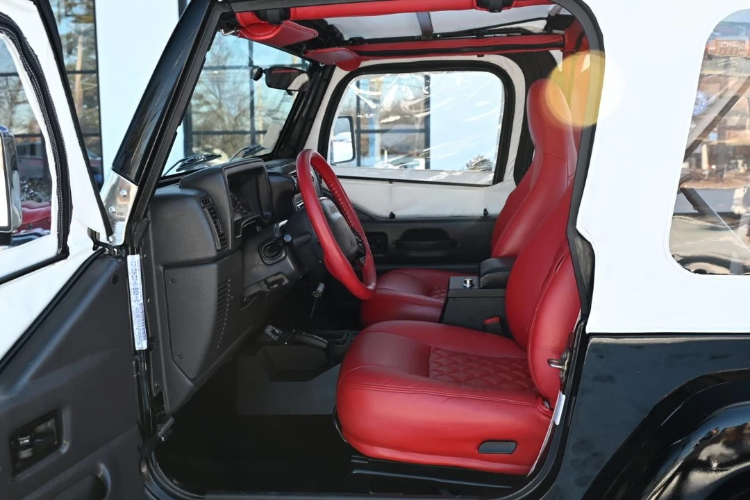 2002 Jeep TJ Wrangler - Image 15 of 31