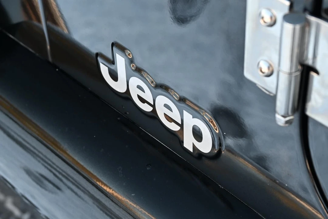 2002 Jeep TJ Wrangler - Image 11 of 31