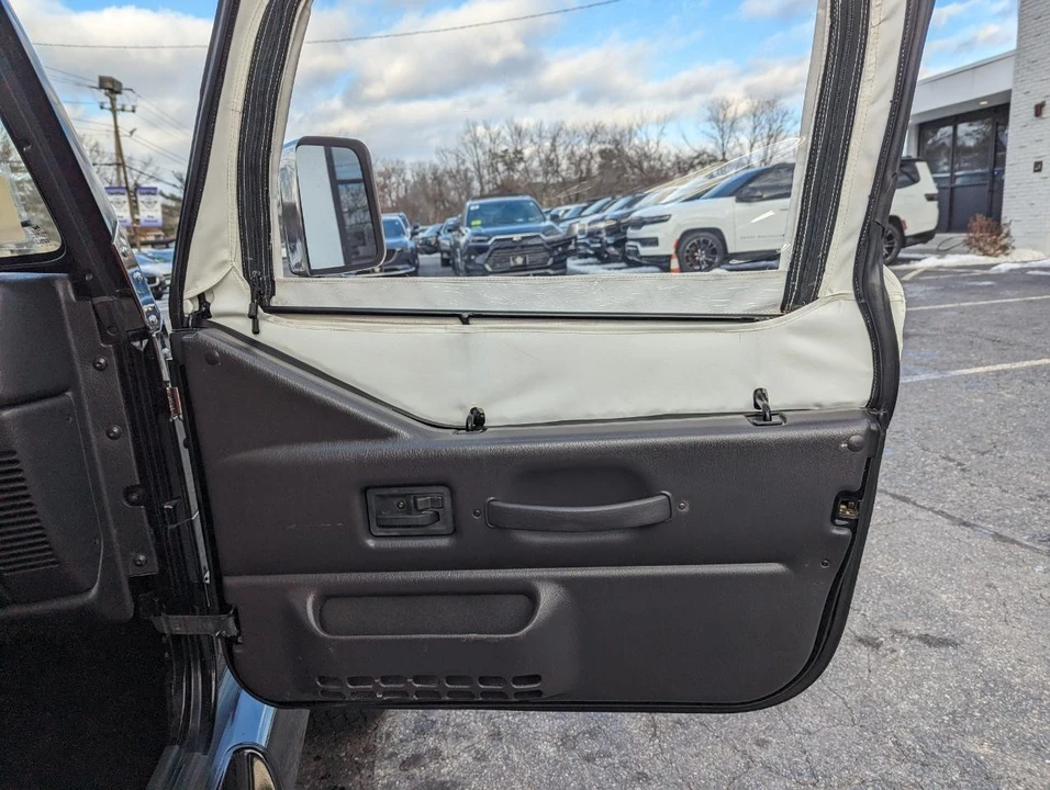 2002 Jeep TJ Wrangler - Image 27 of 31