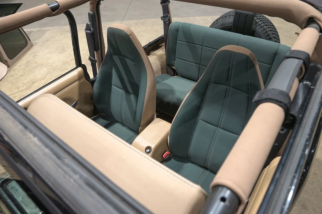 2002 Jeep - Image 19 of 31
