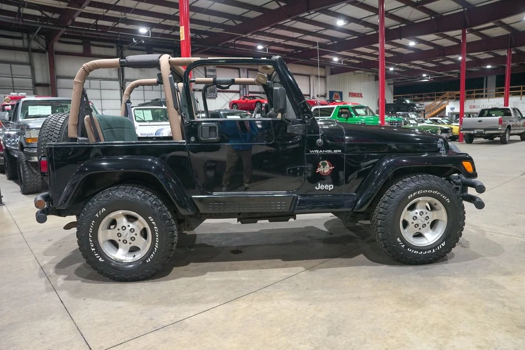 2002 Jeep - Image 10 of 31