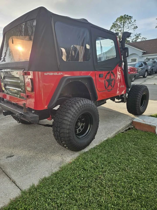 2002 Jeep Wrangler - Image 5 of 11