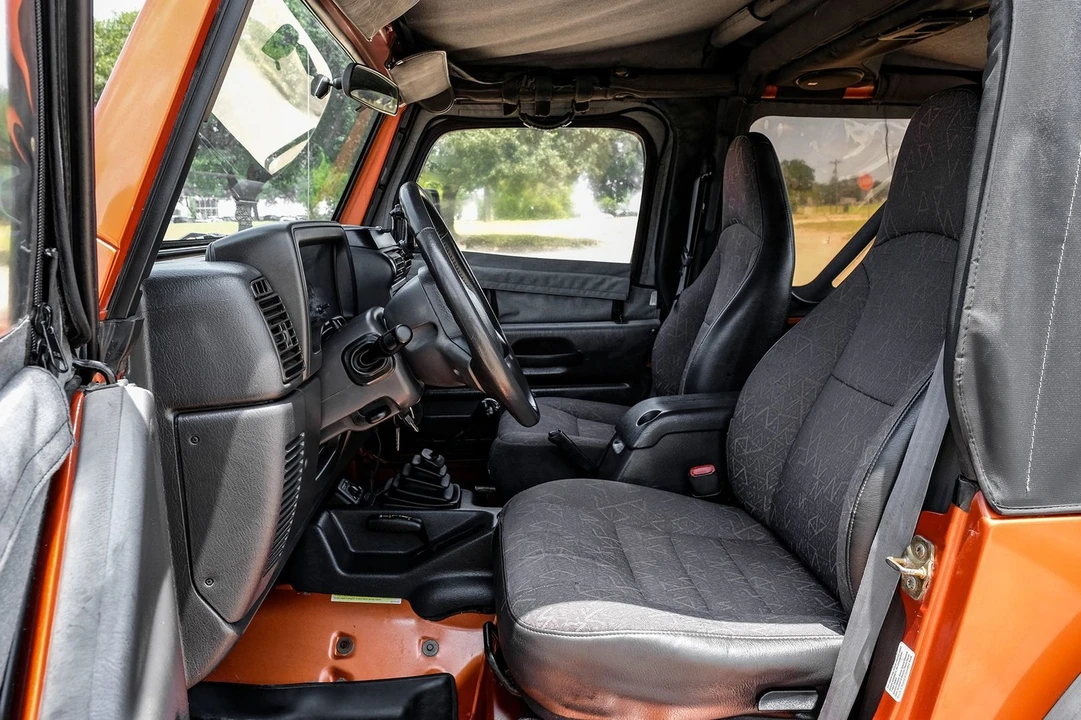 2002 Jeep TJ Wrangler - Image 5 of 31