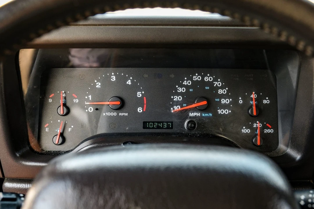 2002 Jeep TJ Wrangler - Image 18 of 31
