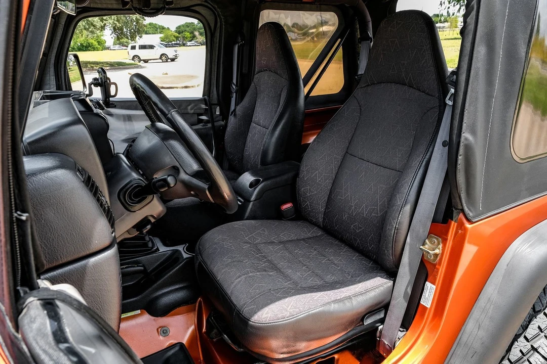 2002 Jeep TJ Wrangler - Image 24 of 31