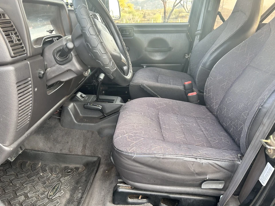 2002 Jeep TJ Wrangler - Image 22 of 31