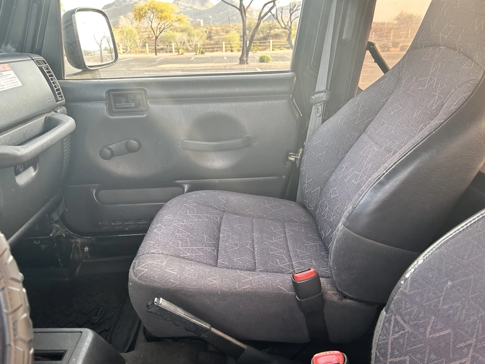 2002 Jeep TJ Wrangler - Image 21 of 31