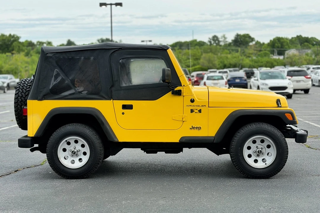 2002 Jeep TJ Wrangler - Image 17 of 31
