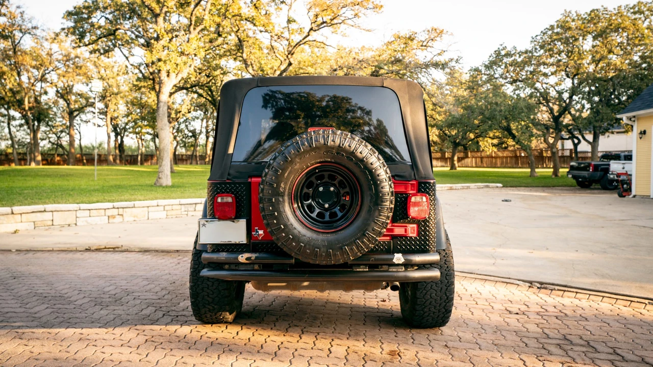 2002 Jeep TJ Wrangler - Image 8 of 31