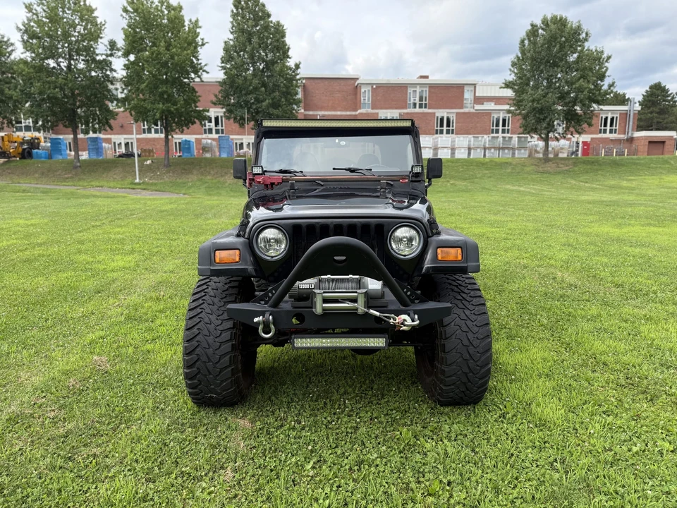 2002 Jeep TJ Wrangler - Image 2 of 31