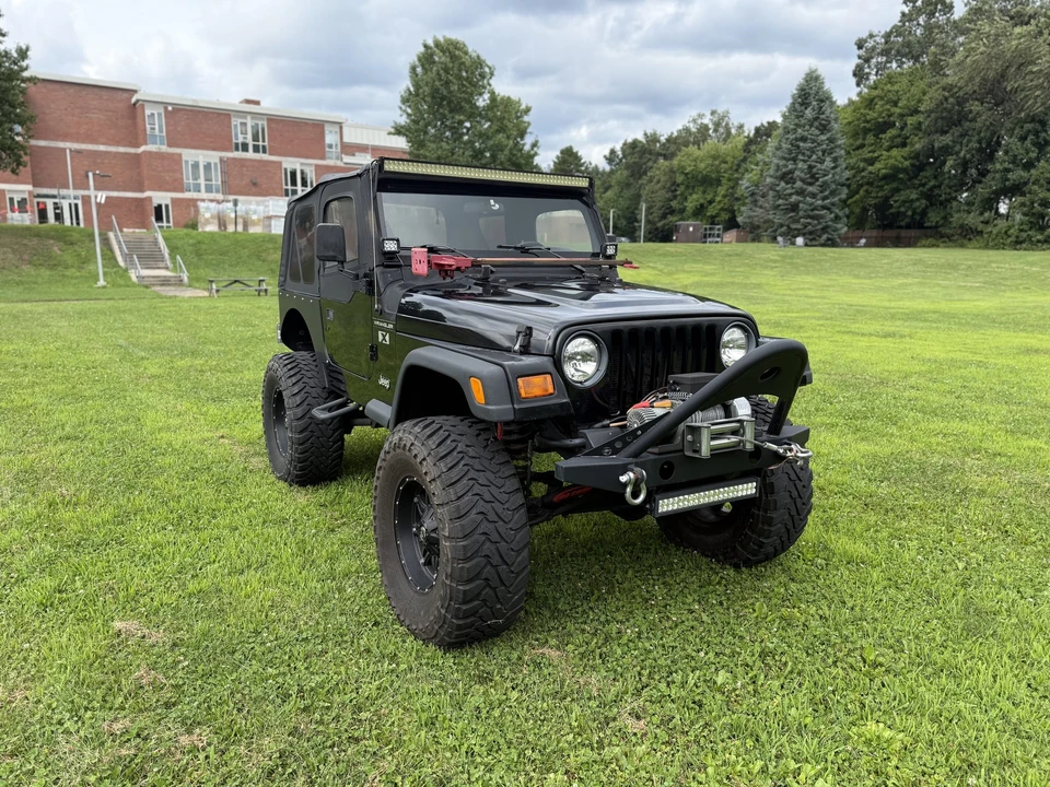 2002 Jeep TJ Wrangler - Image 15 of 31
