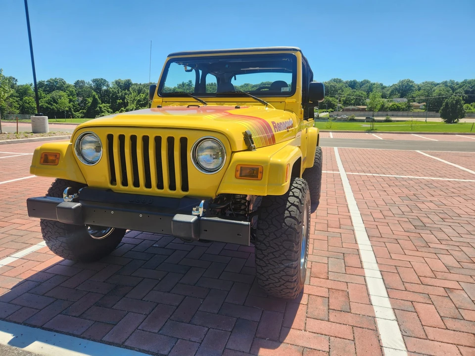 2002 Jeep TJ Wrangler - Image 2 of 31