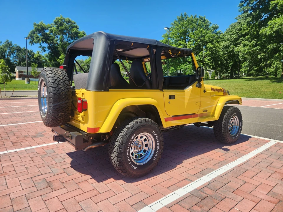 2002 Jeep TJ Wrangler - Image 19 of 31