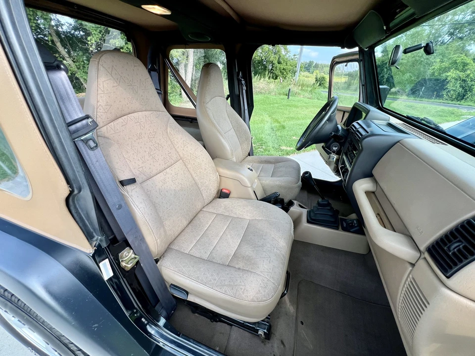 2002 Jeep TJ Wrangler - Image 29 of 31