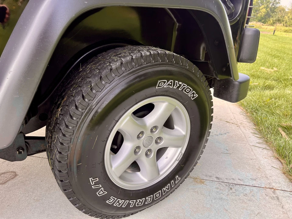 2002 Jeep TJ Wrangler - Image 19 of 31