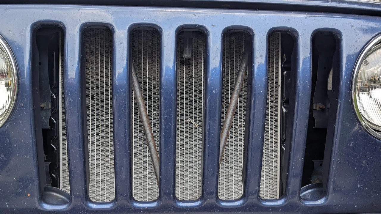 2002 Jeep TJ Wrangler - Image 26 of 31