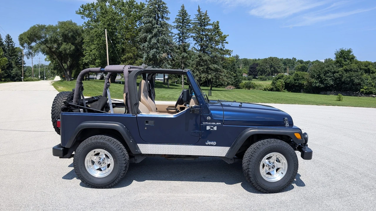 2002 Jeep TJ Wrangler - Image 4 of 31
