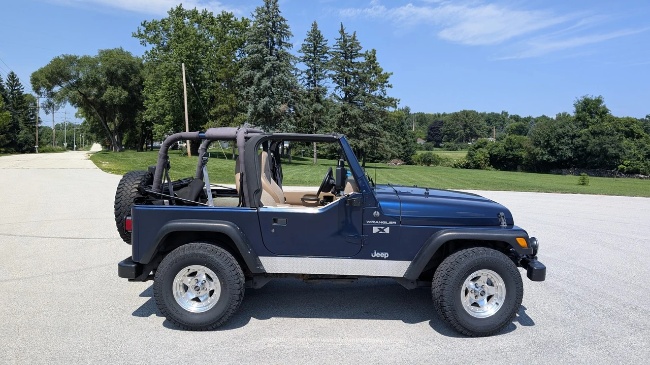 2002 Jeep TJ Wrangler - Image 6 of 31