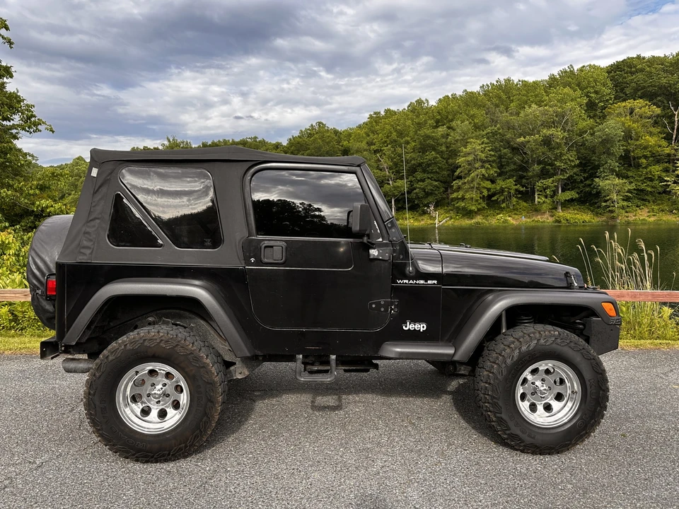 2002 Jeep TJ Wrangler - Image 15 of 31
