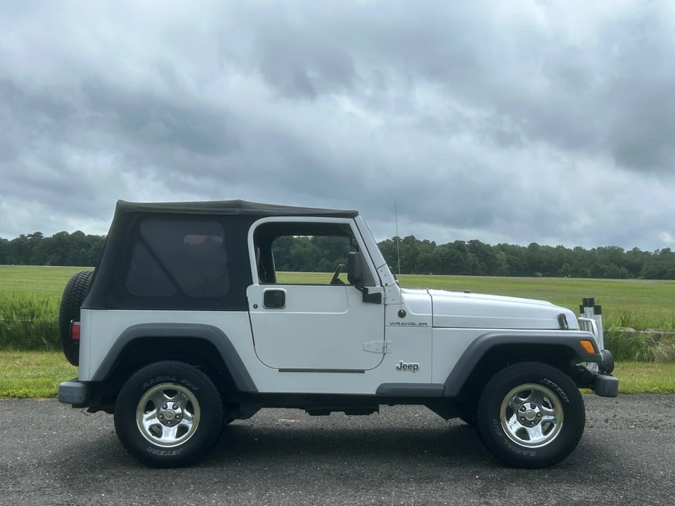 2002 Jeep TJ Wrangler - Image 2 of 28