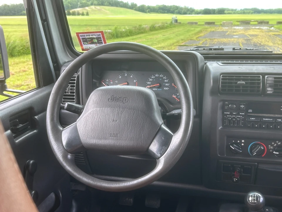 2002 Jeep TJ Wrangler - Image 19 of 28