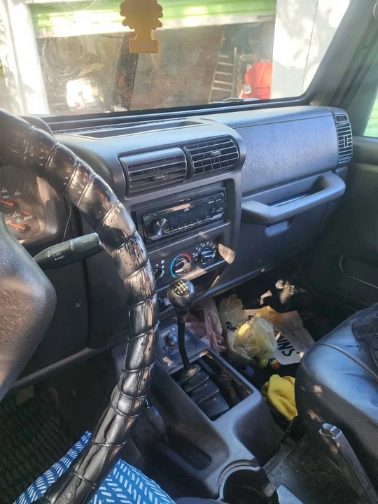 2002 Jeep TJ Wrangler - Image 3 of 8