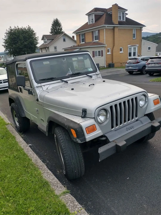 2002 Jeep TJ Wrangler - Image 2 of 4