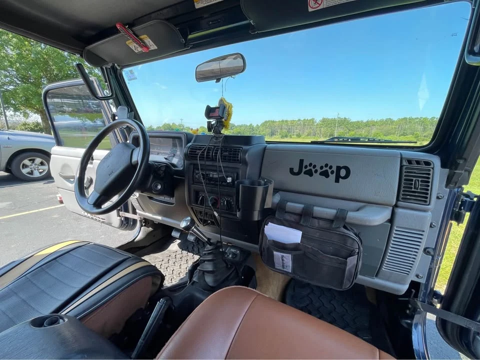 2002 Jeep TJ Wrangler - Image 10 of 16