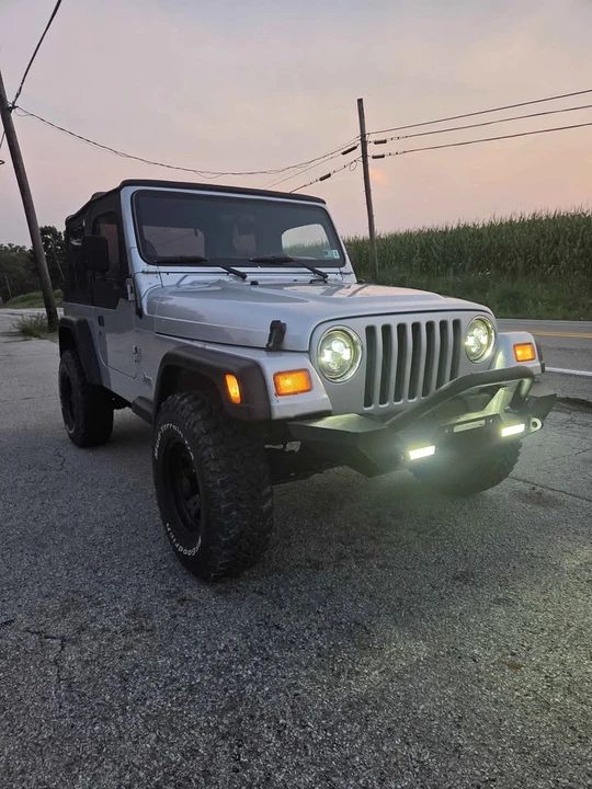 2002 Jeep TJ Wrangler - Image 2 of 12
