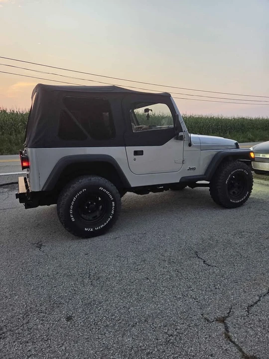 2002 Jeep TJ Wrangler - Image 3 of 12