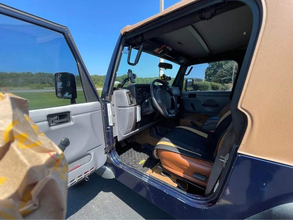 2002 Jeep TJ Wrangler - Image 14 of 16