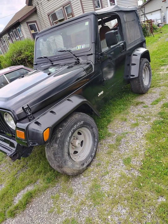 2002 Jeep TJ Wrangler - Image 2 of 3