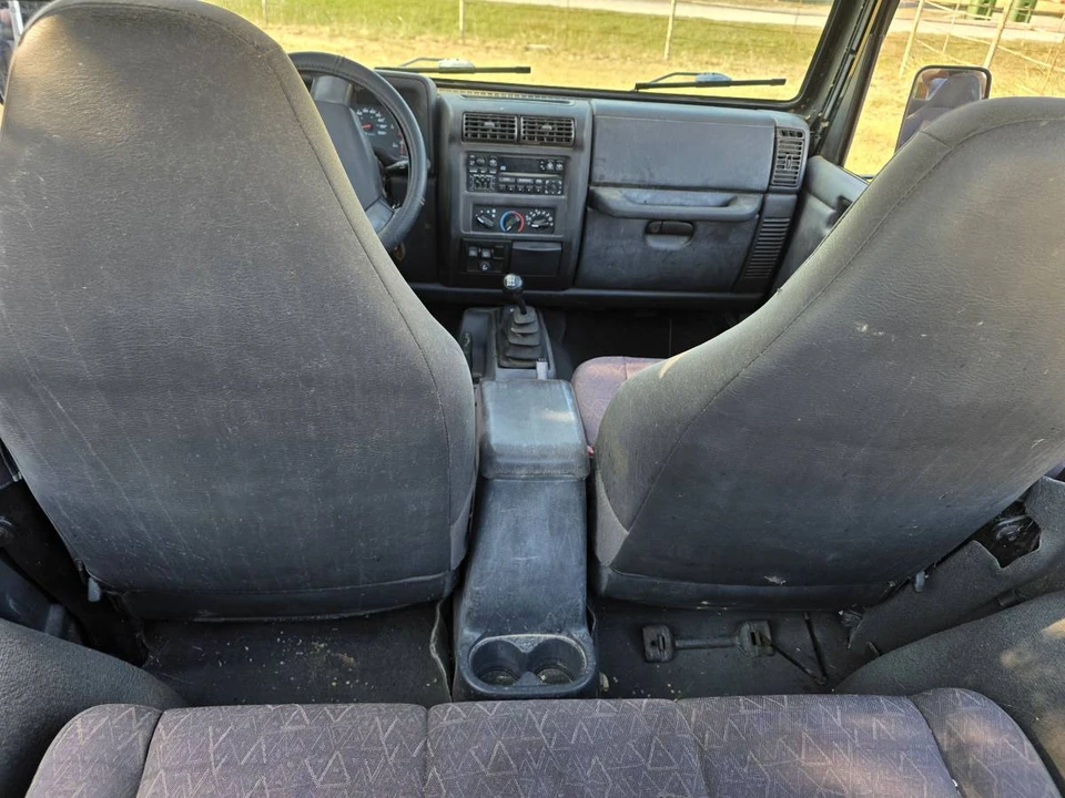 2002 Jeep TJ Wrangler - Image 9 of 13
