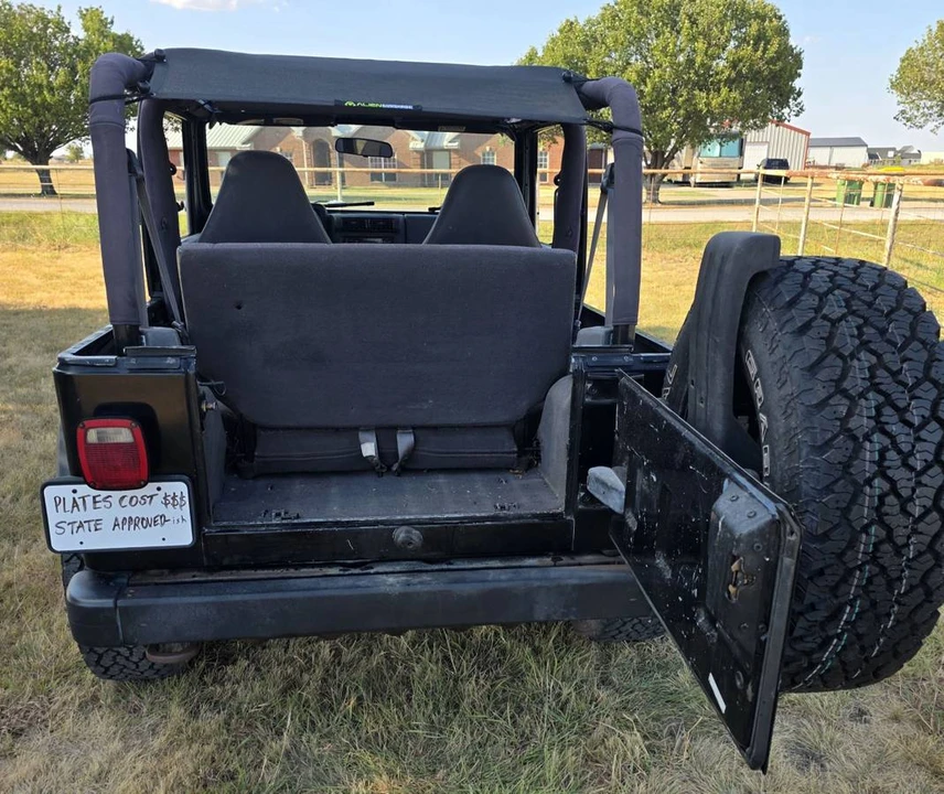 2002 Jeep TJ Wrangler - Image 8 of 13