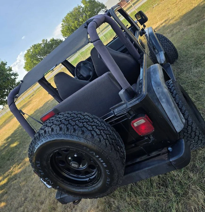 2002 Jeep TJ Wrangler - Image 6 of 13