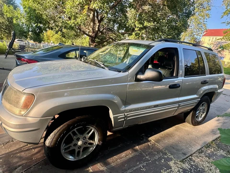 2002 Jeep XJ Cherokee - Image 2 of 3