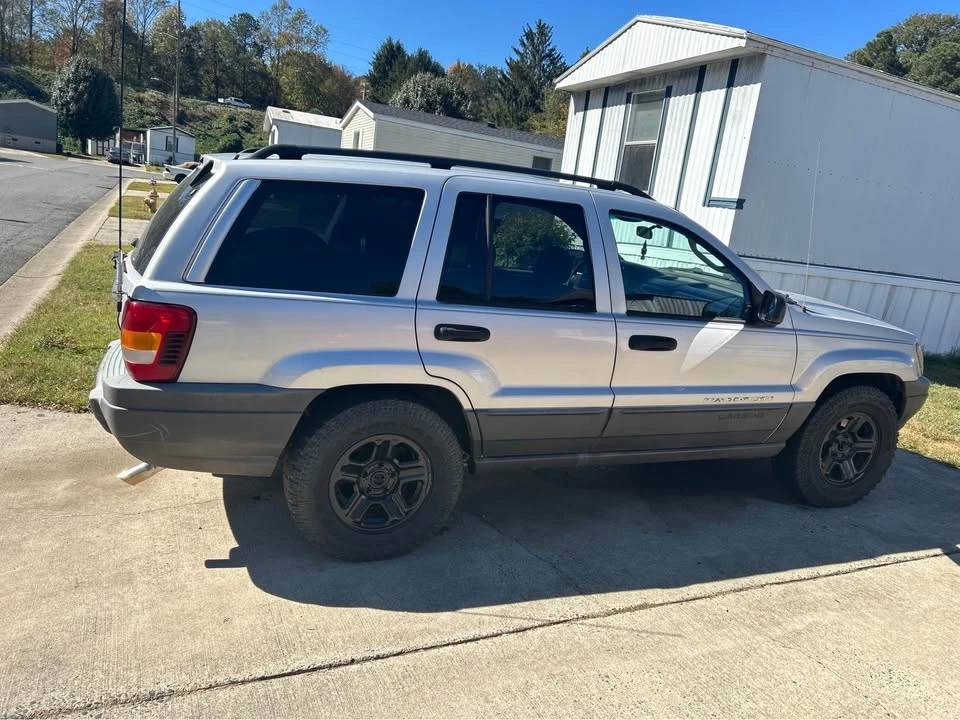 2002 Jeep WJ Grand Cherokee - Image 3 of 4