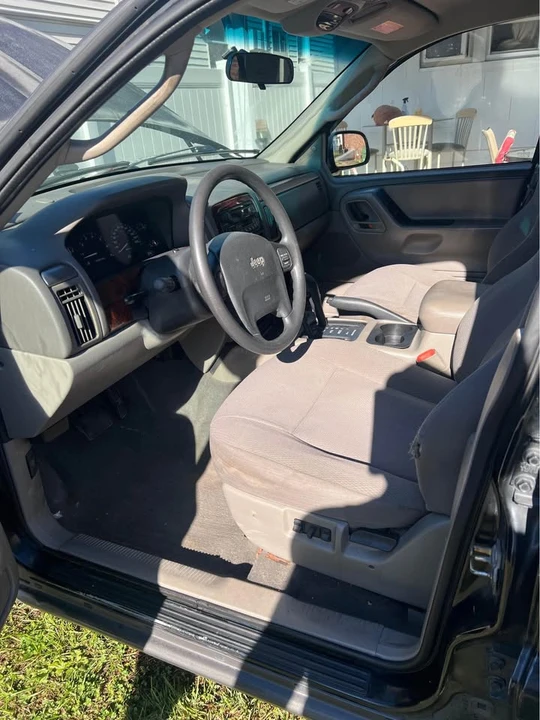 2002 Jeep WJ Grand Cherokee - Image 3 of 10