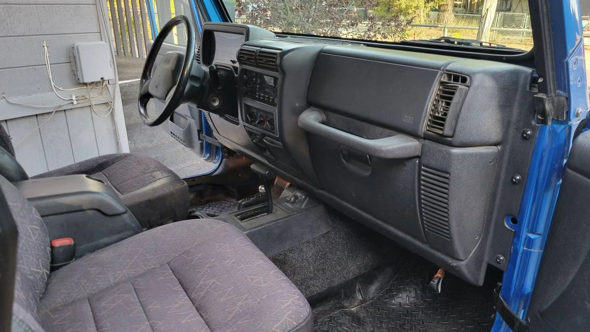 2002 Jeep TJ Wrangler - Image 17 of 20