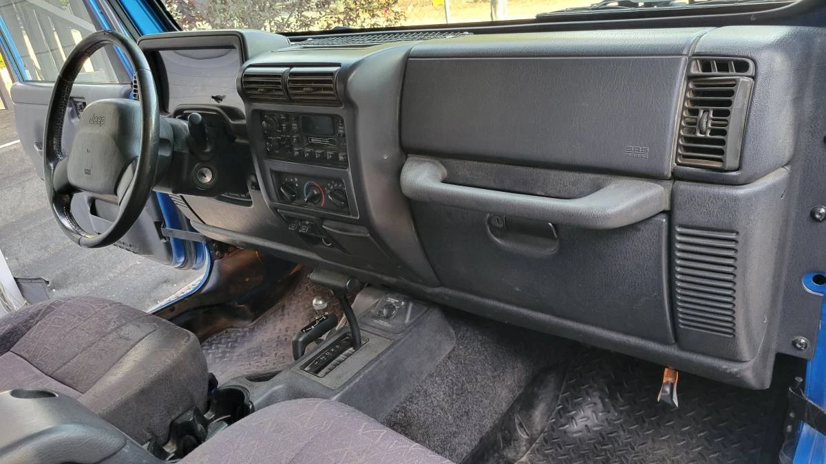 2002 Jeep TJ Wrangler - Image 18 of 20