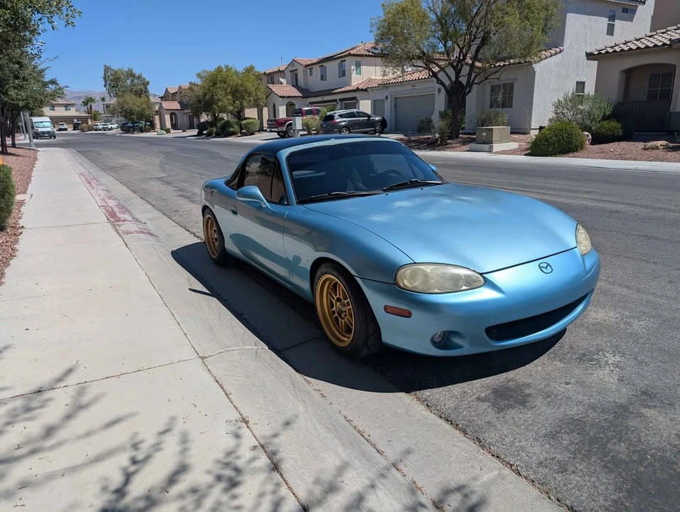 2002 Mazda NB MX-5 Miata - Image 2 of 8