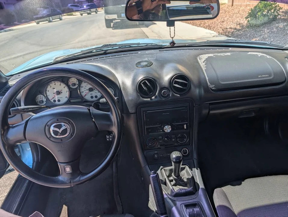 2002 Mazda NB MX-5 Miata - Image 4 of 8