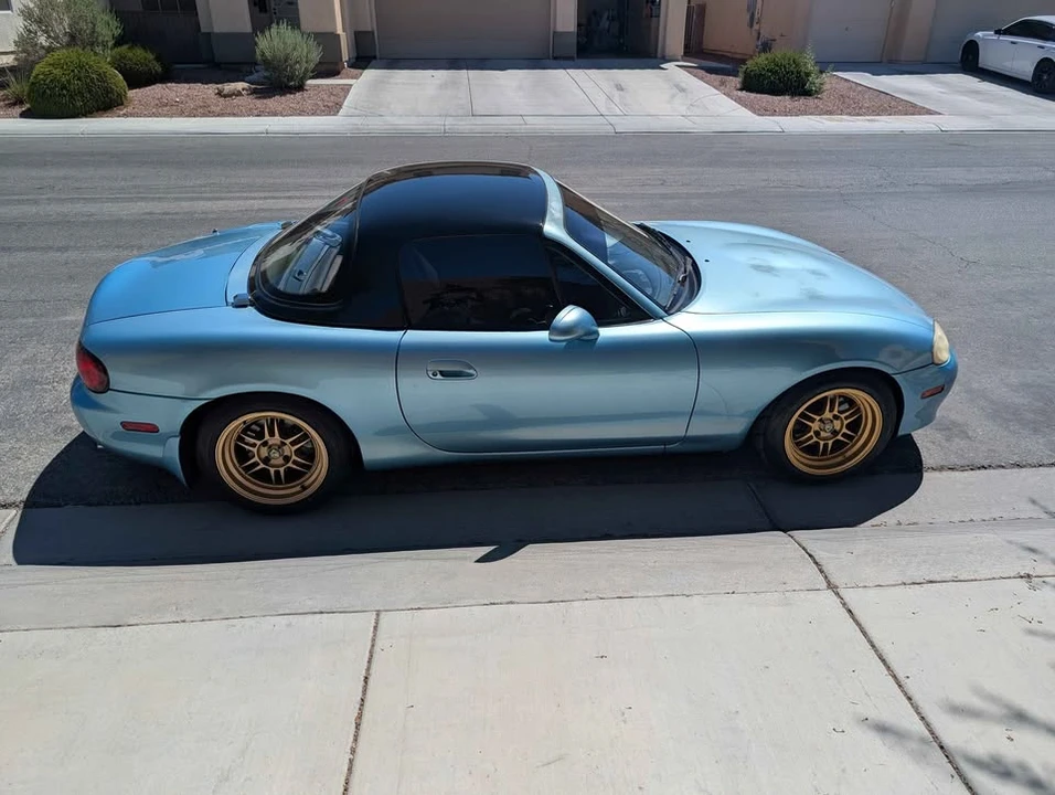 2002 Mazda NB MX-5 Miata - Image 3 of 8
