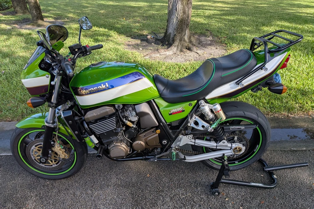 2002 Kawasaki ZRX1200 - Image 3 of 31