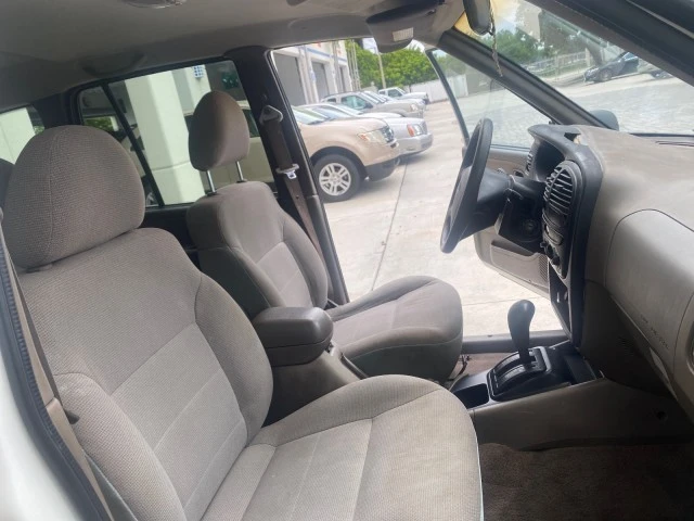 2002 Kia Sportage - Image 13 of 21