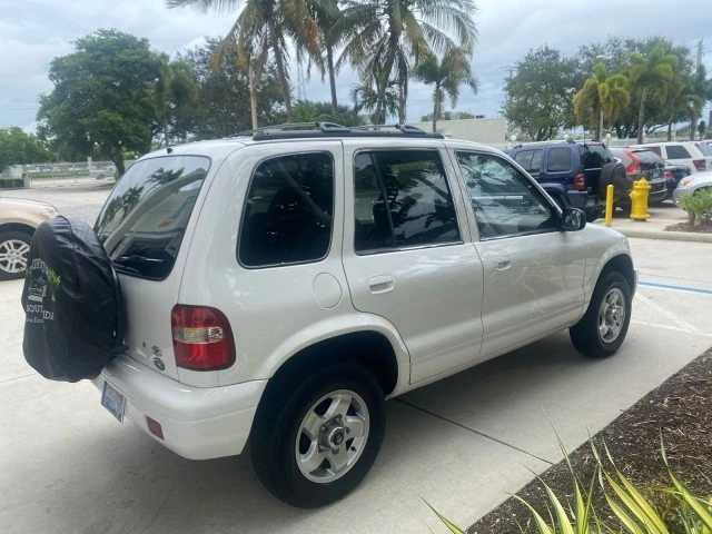 2002 Kia Sportage - Image 8 of 21
