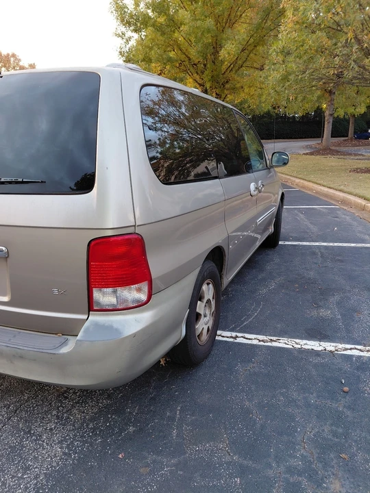 2002 Kia Carnival - Image 6 of 20