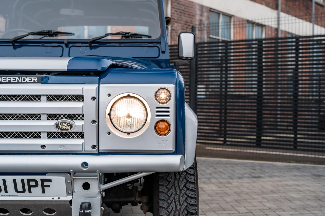 2002 Land Rover Defender 90 - Image 25 of 31