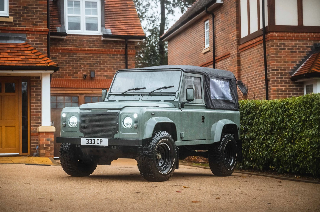 2002 Land Rover Defender 90 - Image 24 of 31